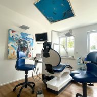 Zahnarzt Behandlungszimmer 1 in Straßlach